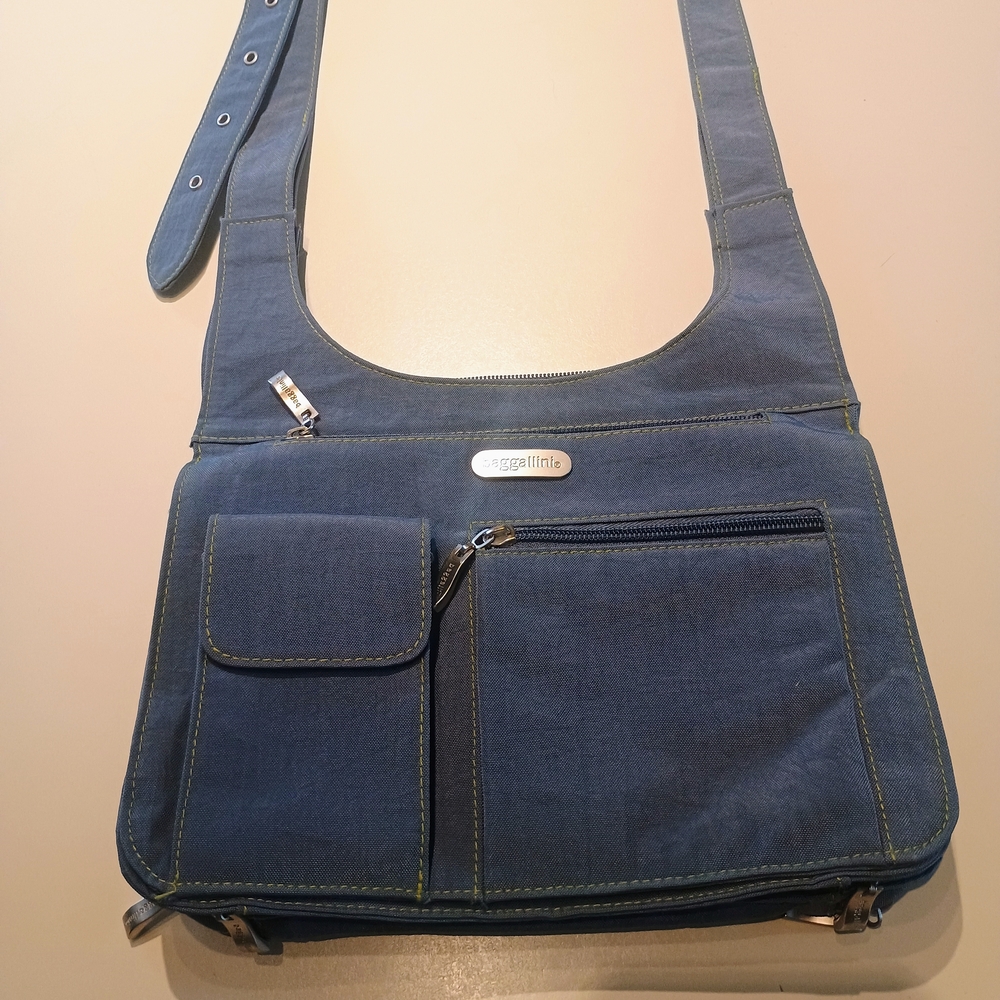Baggallini Blue Crossbody Bag